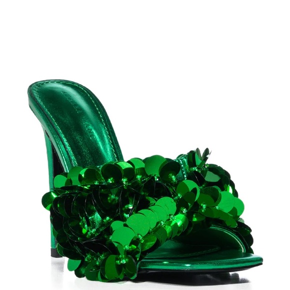 NWT.  AZALEA WANG Skylara Green Embellished Sandal. - Picture 3 of 5